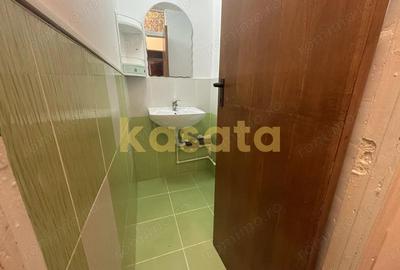 Apartament cu 3 camere decomandat în Apusului - 9