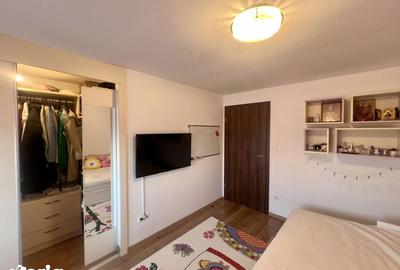 Casă cu 4 camere cu Canalizare în Dumbrăvița