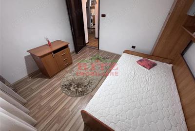 Apartament cu 4 camere decomandat în Tineretului - 1