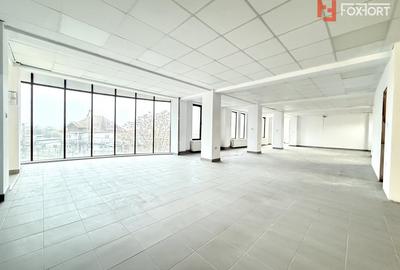 Cladire comerciala cu regim de inaltime P+2 E+M, suprafata 550 mp de inchiriat - 1