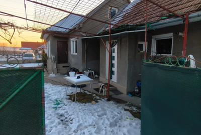 Casa familiala spatioasa din caramida de vanzare in Secuieni, cu acte curate! - 4