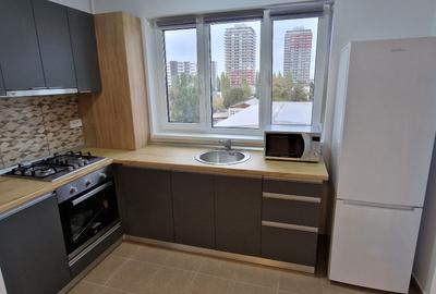 Apartament cu 2 camere decomandat în Apărătorii Patriei - 3