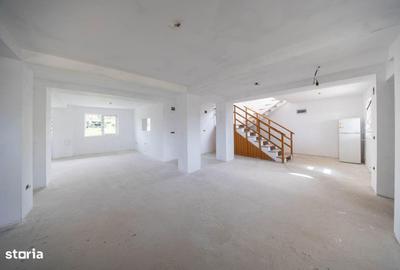 Casă cu Teren 1500 Mp în Central - 11