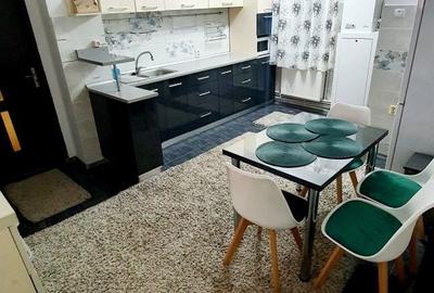 Apartament cu 3 camere semidecomandat în Crâng - 1
