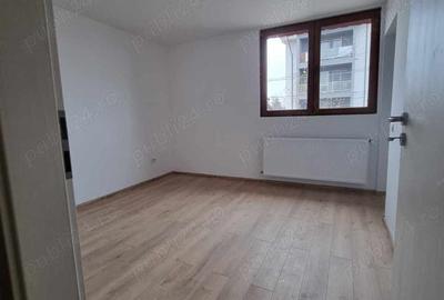 Giulesti casa la curte P+1, 5 camere nemobilate, finisaje moderne totul nou - 3