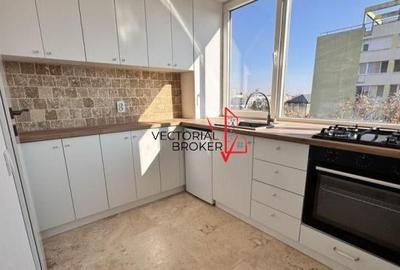 3 camere decomandat, revovat integral  Bld.Ferdinand - 4