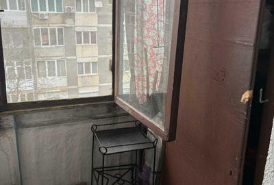 Apartament cu 2 camere semidecomandat în Nufărul