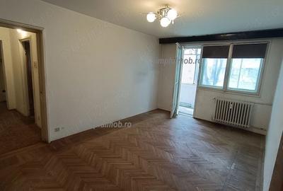 Apartament cu 3 camere decomandat în Titan - 2