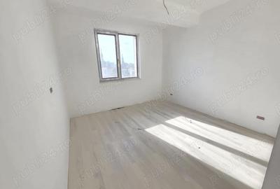 Apartament cu 3 camere decomandat în Mazepa 2 - 1