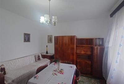 Casa cu teren, aproape de centrul balneo-termal Vata Bai - 4
