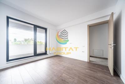 Apartament cu 3 camere semidecomandat în Berceni
