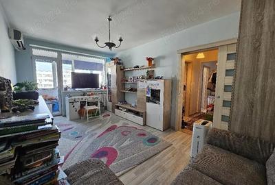 Apartament cu 2 camere decomandat în Titan - 9