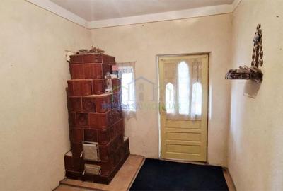 Casă cu 3 camere în Brădești - 10