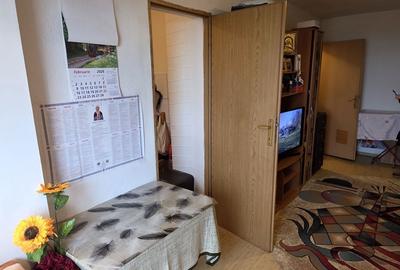 Garsonieră decomandată în Central - 2