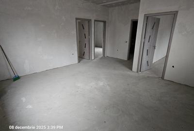 Casă individuală cu 3 camere cu Canalizare în Lumina - 2