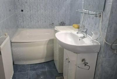 Proprietar, NEGOCIABIL apartament 2 camere, et. 3, Deva - zona Gojdu-Zamfirescu - 7