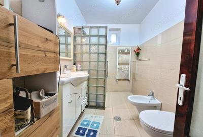 Casa individuala spatioasa, renovata total pe parter I Recas | COM 0% - 7