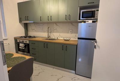 OFERTA DECEMBRIE-GARSONIERA DECOMANDATA IN BLOC MIC-CU GEAM LA BAIE-COMISION 0% - 17