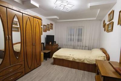 Apartament 2 camere, decomandat, etaj 2, Siret - 12