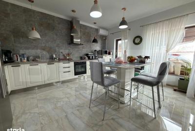 Casă cu 4 camere în Cârcea - 14