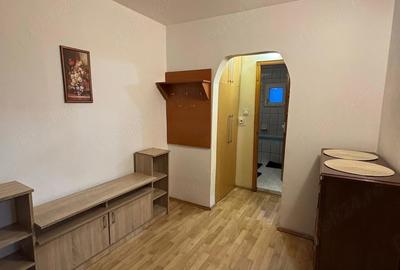 Apartament cu 2 camere decomandat în Tolstoi - 2
