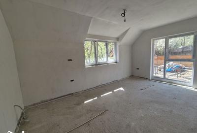 Casă cu 4 camere cu Teren 700 Mp în Feleacu - 1