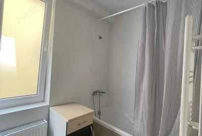 Garsonieră decomandată în Romană - 2