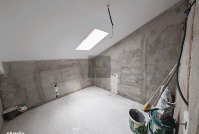 Casă cu 4 camere cu Canalizare în Central - 3