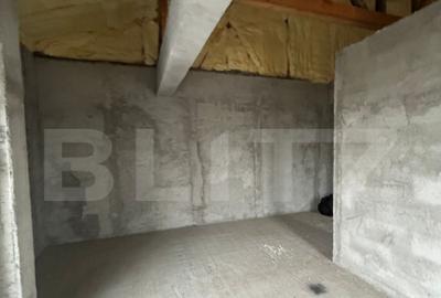 Casă cu 4 camere cu Teren 300 Mp în Central