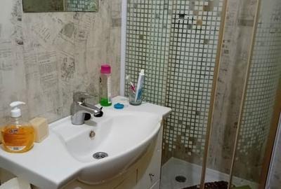 Casă cu 3 camere cu Teren 132 Mp în Dorobanți