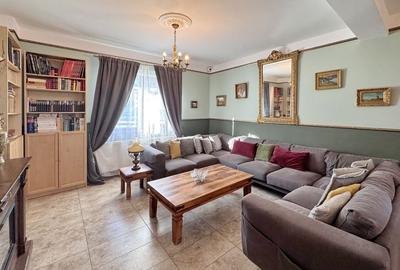 Casă individuală cu 10 camere în Bran