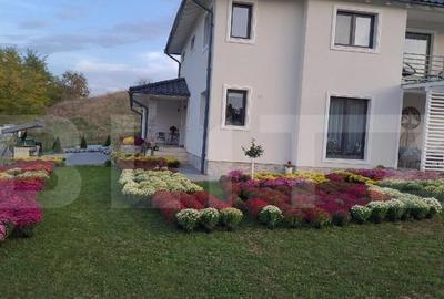Casa de vacanta cu priveliste catre lac, 213 mp utili, 3500 - 6