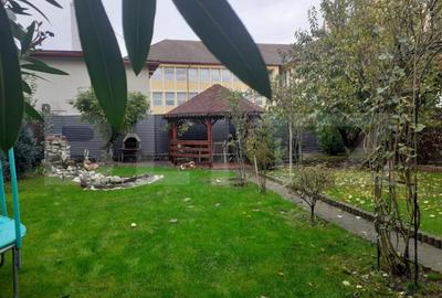 Casă cu 5 camere cu Teren 700 Mp în Central - 16