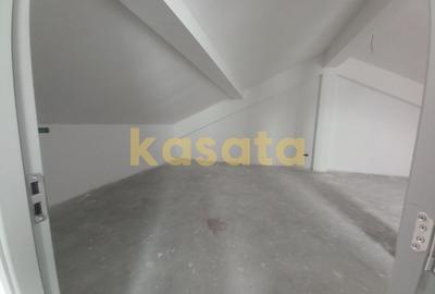 Casă cu 4 camere cu Canalizare în Sud-Vest - 39