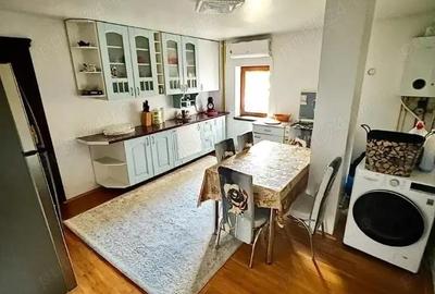 Apartament cu 2 camere decomandat în Central - 2