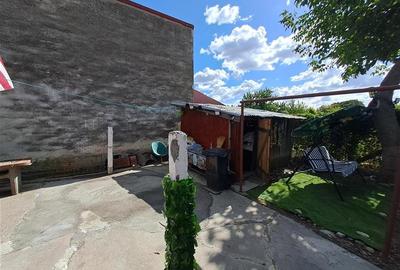 Casa individuala  Mehala aproape de Piata -Profi, 22 m front stradal - 3