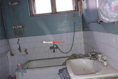 Casa cu teren aferent - 1