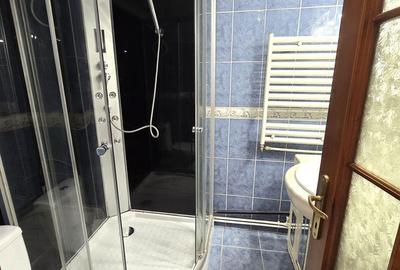 Apartament cu 4 camere în Central - 2