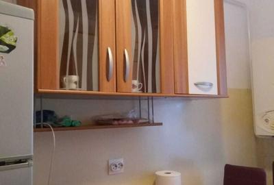 Apartament cu 3 camere semidecomandat în Central - 4