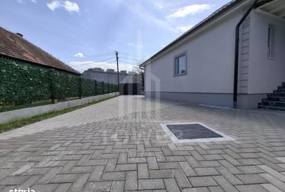 Casă cu 3 camere în Calea Poplăcii