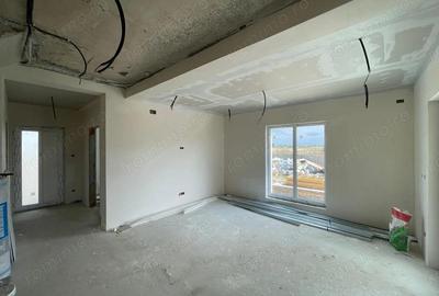 Casă cu 5 camere cu Teren 410 Mp în Urseni - 17