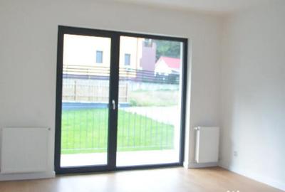 Apartament cu 2 camere decomandat în Bușteni - 1