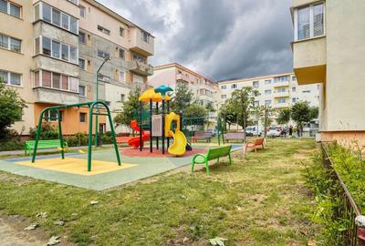 Apartament cu 3 camere de vanzare in zona Central - 1