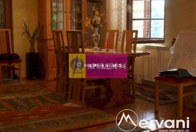 Vila de vanzare in Busteni - Zona Centrala - 22