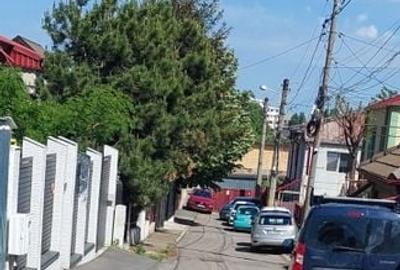 Teren de vanzare 300mp toate utilitatile