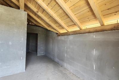 Casă cu 4 camere cu Teren 1000 Mp în Glăjărie - 6