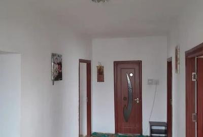 Casă cu 2 camere în Corbu - 2