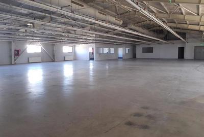 Spațiu comercial, de 1,000 mp, în Vest - 3