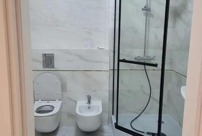 Apartament cu 2 camere decomandat în Soarelui