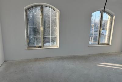 Tunari Central 5 camere -curte cu ieșire in pădure strada privata - 12